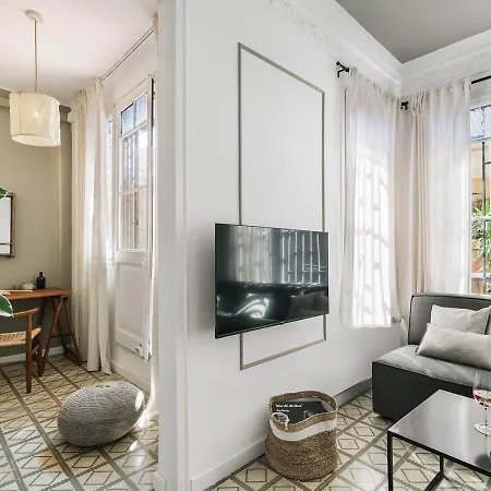 Oltre - 3 Bedrooms In Eixample Esquerra Барселона